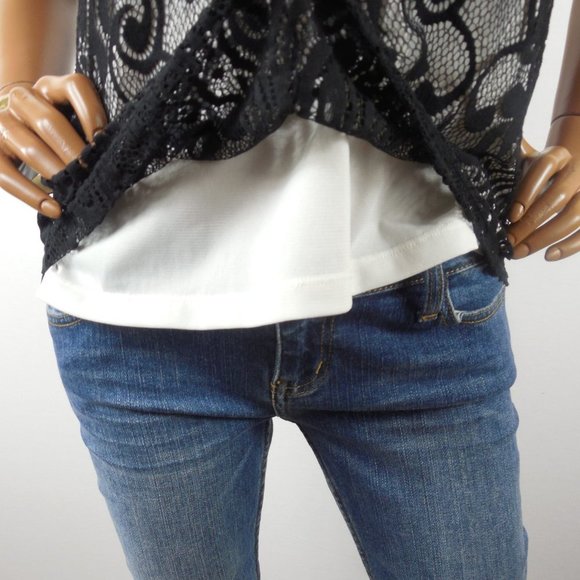 CHICO'S Top M Sz 1 Black Lace Tank Shirt White Lining Sleeveless Blouse - Picture 6 of 9